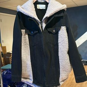 Black Jean jacket with Sherpa
